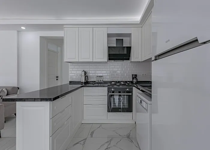 Near By The Land Of Legends , Private Pool , Larisa 贝莱克